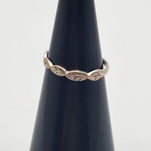 Marsala Sterling Silver Leaves Ring (3)